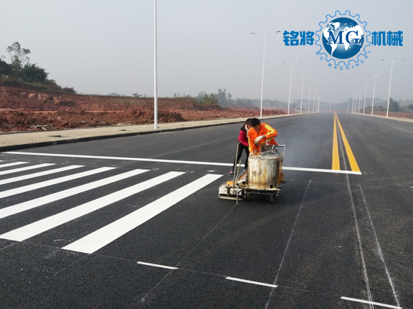 热熔标线施工干燥慢的原因 热熔标线施工干燥慢的原因